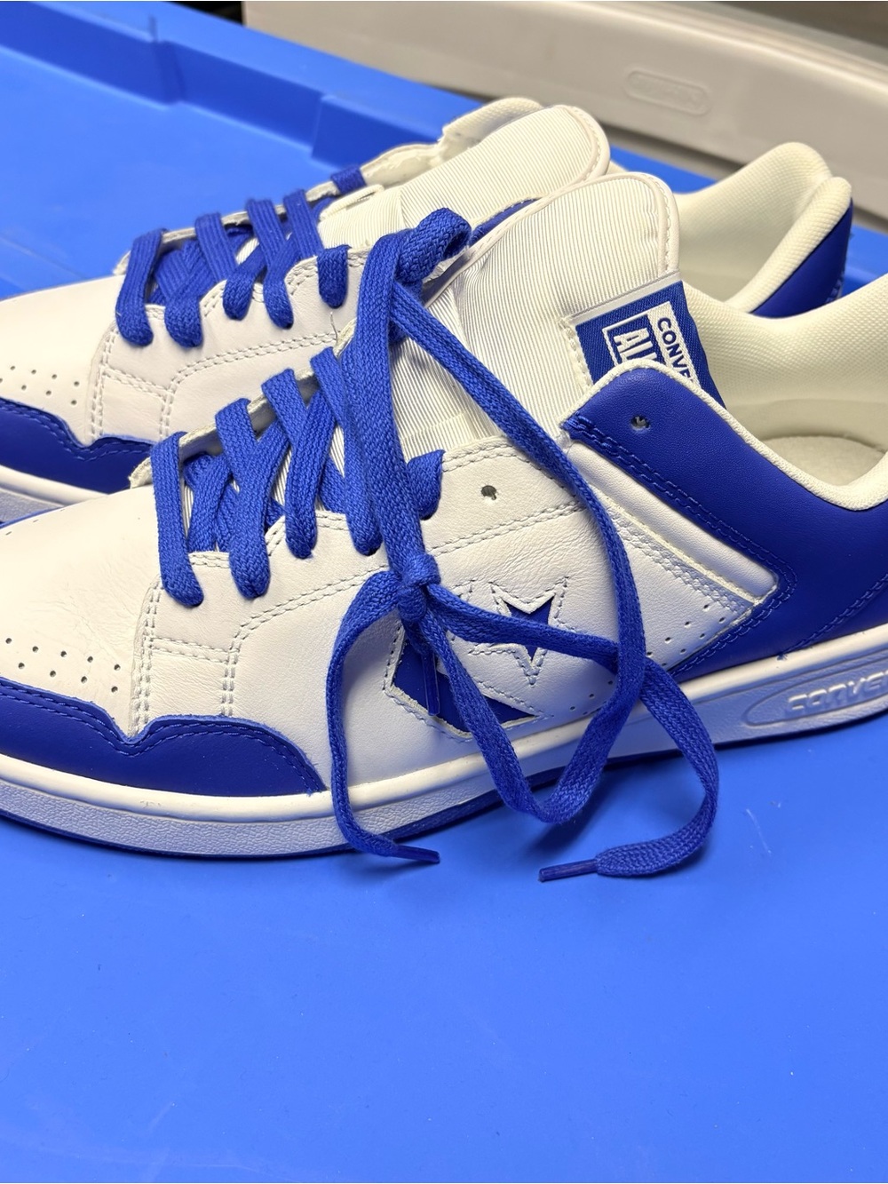 Converse Weapon Low Top Leather White Royal Blue Men Size 11.5 Retro